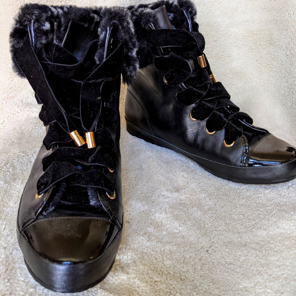 Alice & Olivia Chida faux fur high top sneakers, Brand New, Sz 6